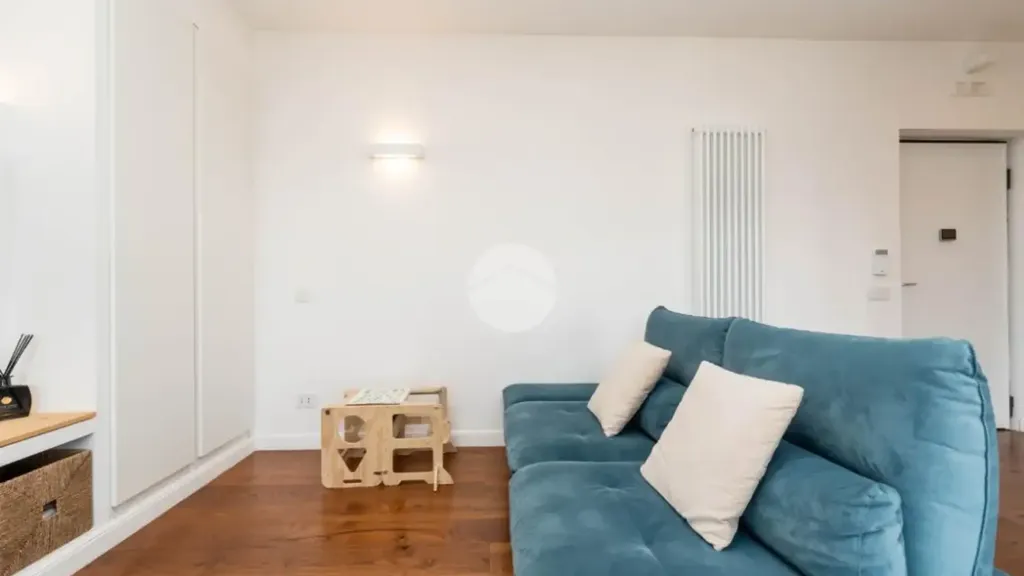 Séjour - Fully Furnished Triplex with Balcony in Pero