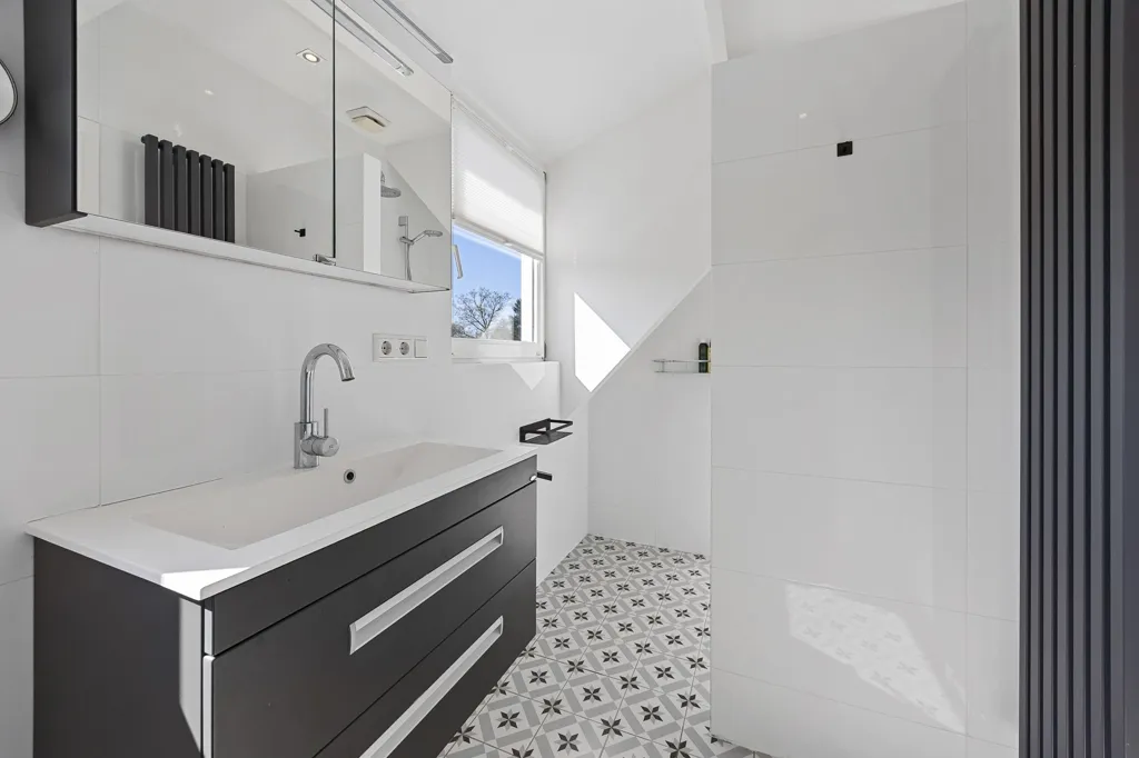 Salles de bain - Maison 5 pièces à Ooij