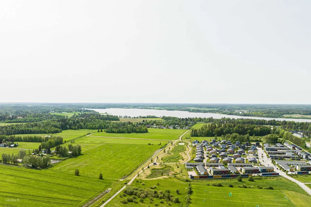 Vue aérienne - Corner Apartment with Dual Aspect in Ainola