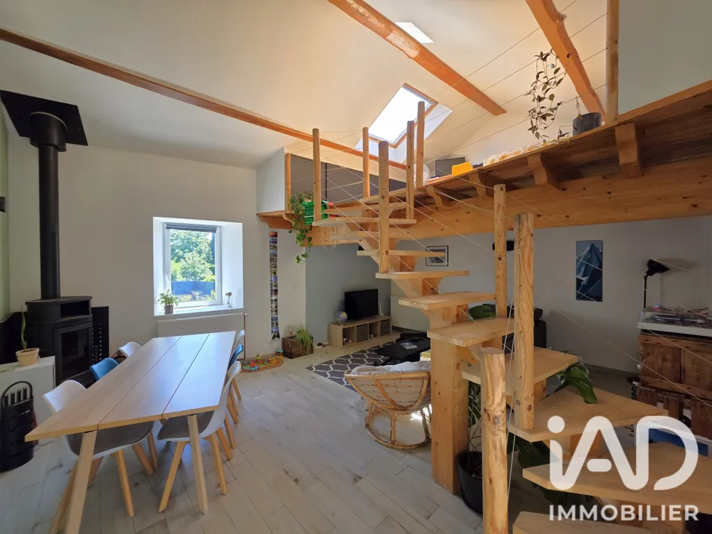 Salle à manger - Maison en Pierre avec Piscine au Cœur de Quintenas