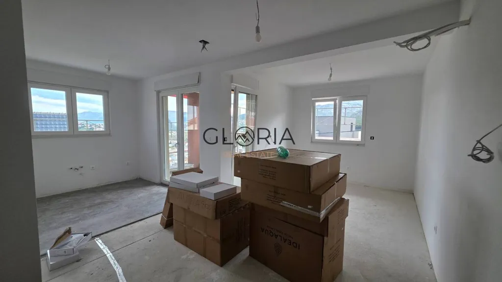 Stanze - 2-Bedroom Apartment with Panoramic View in Podstrana