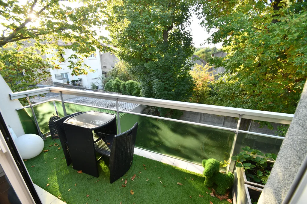 Rõdu - Type F3 Flat with Exceptional View in Prestigious Building