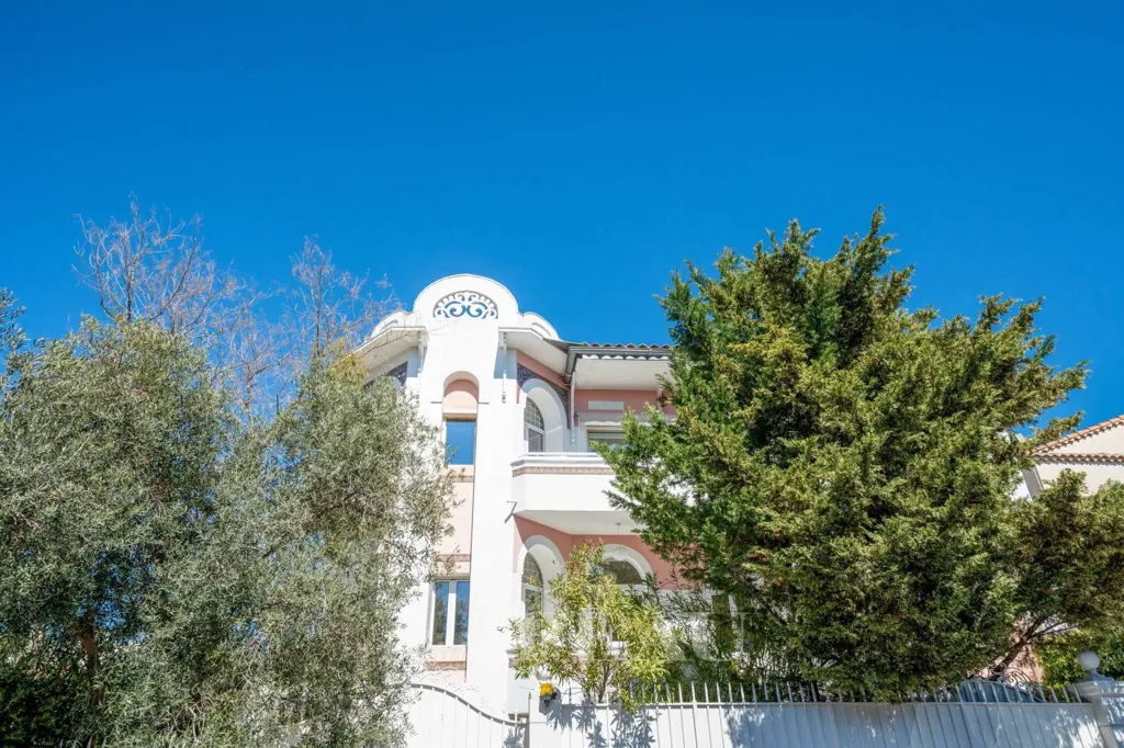 Extérieur - Villa Rénovée avec Piscine à Marseille 7ème