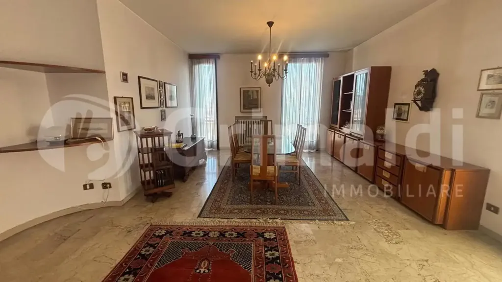 Elutuba - Apartment with Triple Aspect in Abbiategrasso