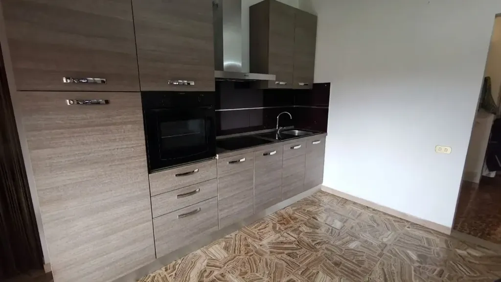 Cuisine - Apartment with Balcony in Fucecchio