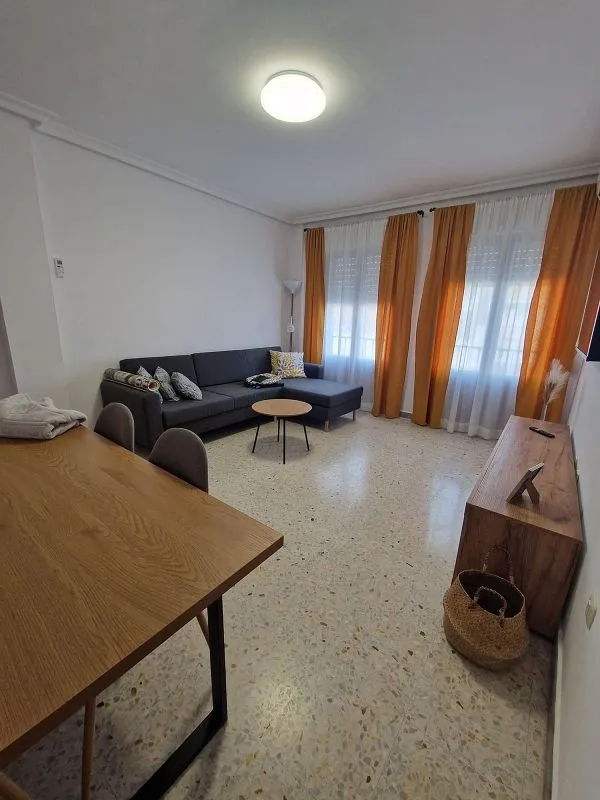 Salle à manger - Apartment with Balcony in Jerez de los Caballeros
