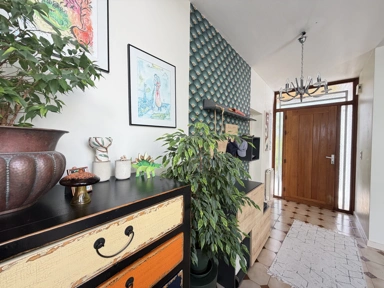 Esik - Architectural House with Pool in Foulayronnes