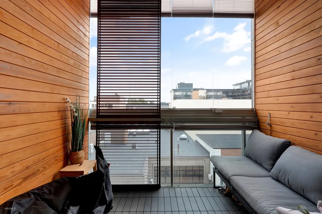 Balcon - Modern Penthouse with Balcony in Turin