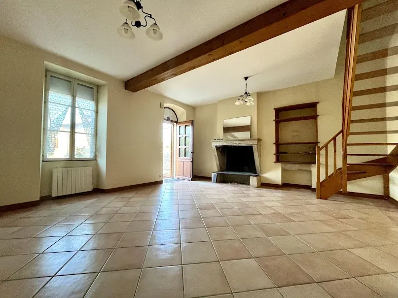 Maison 3 pièces à Preignac