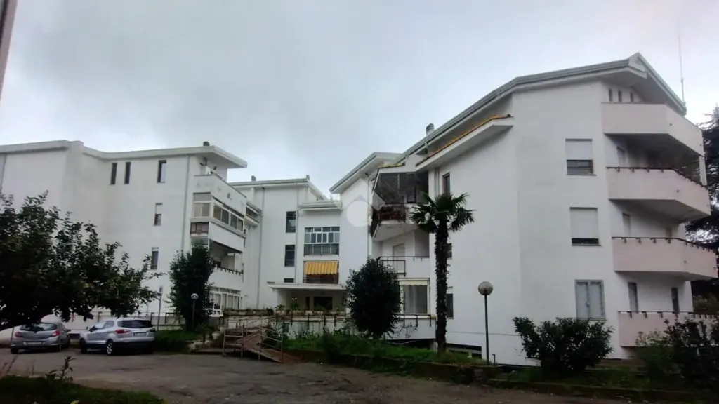 Extérieur - Spacious Apartment with Balcony in Castrolibero
