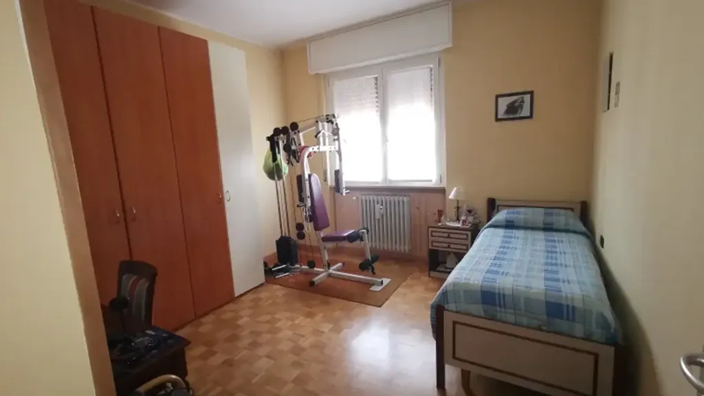 Magamistoad - 3-Bedroom Apartment with Balcony in Meda
