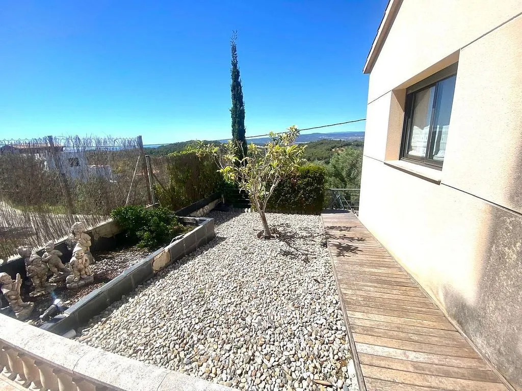 Jardin - Independent House with Pool in Valldemar