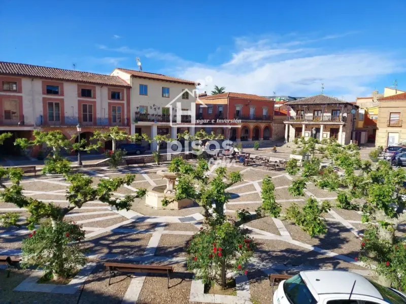Unique Building with Valley Views in Plaza de la Villa