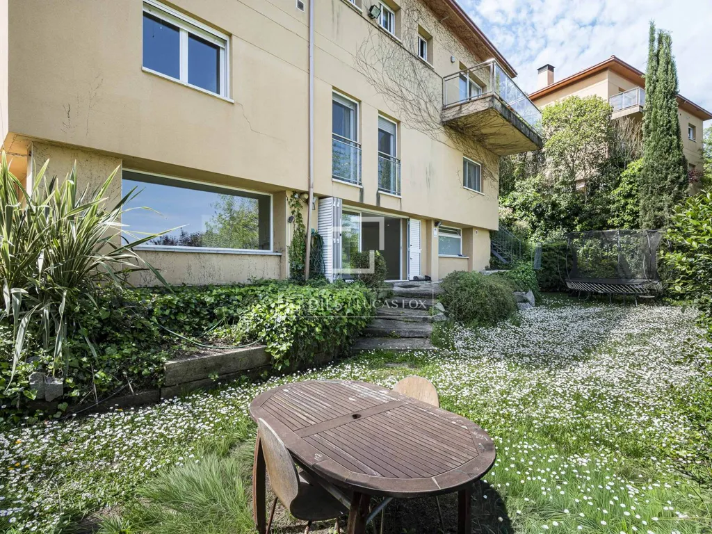 Jardin - Luxury Villa with Pool in Sant Cugat