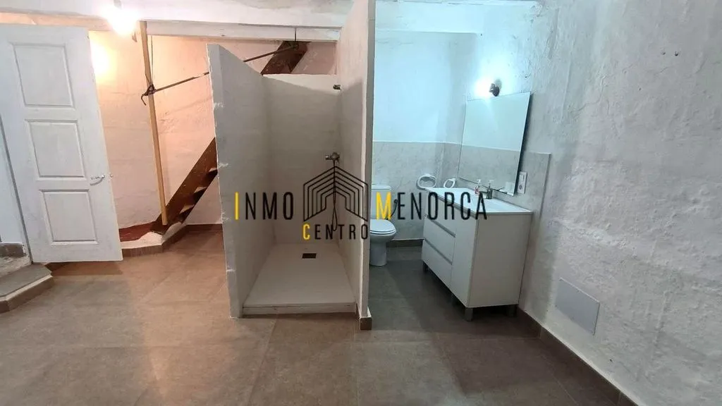 Salles de bain - Semi-Renovated Villa in Ciutadella's Old Town