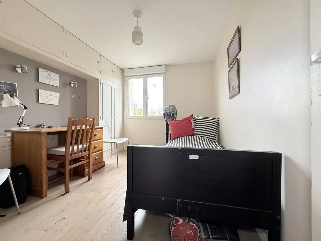 Magamistoad - Luxury House with Garden in Rueil-Malmaison