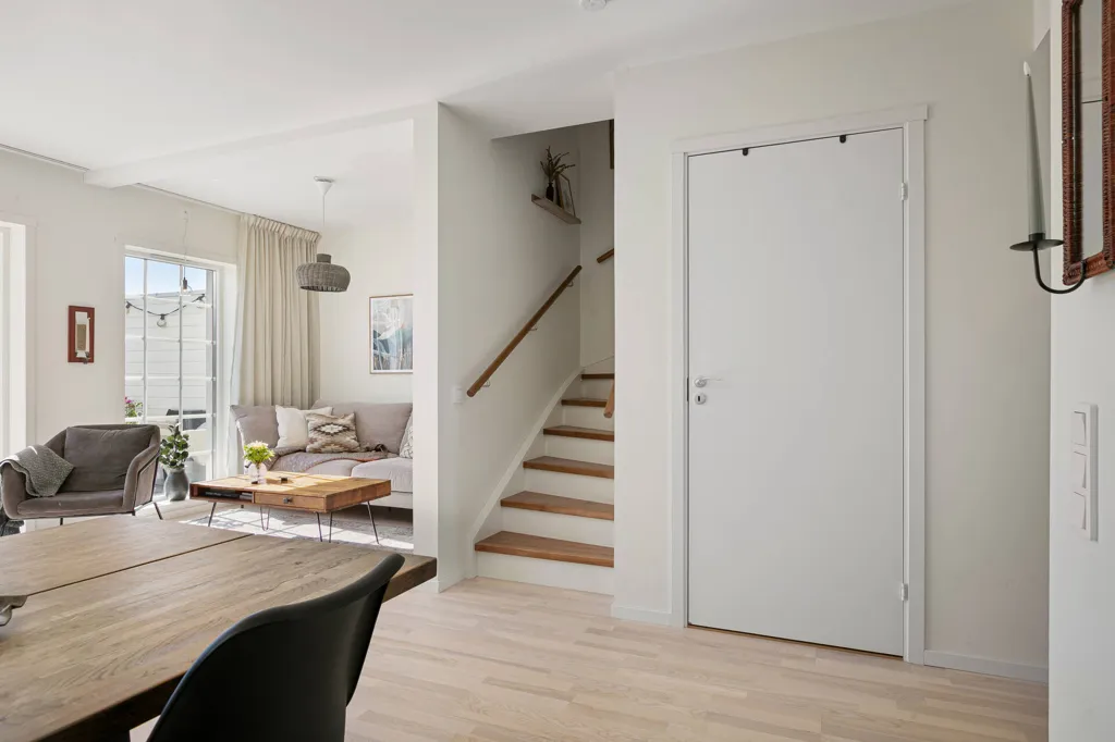 Dining Room - Modern Bungalow with Garden in Säljan