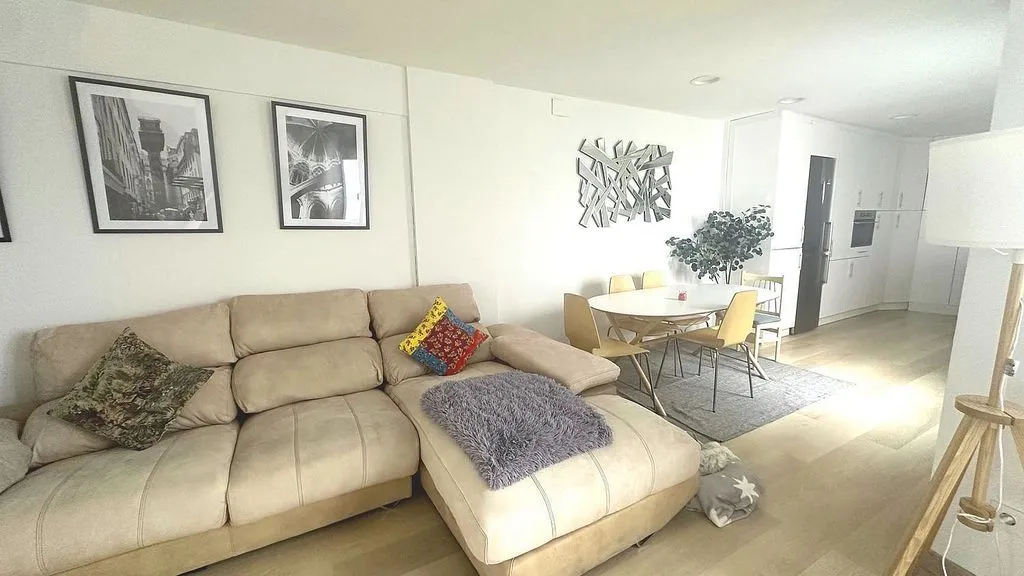 Elutuba - Apartment with Balcony in Castro Centre