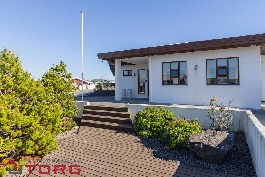 Maison 5 pièces à Hafnarfjörður