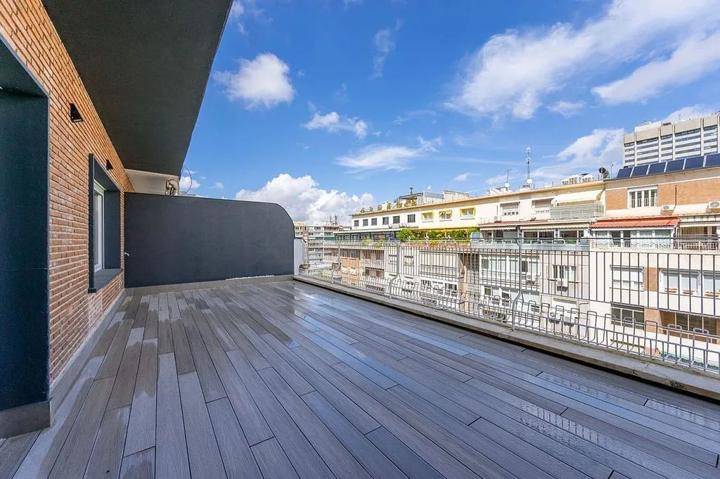 Balcon - Reformed Flat with Terrace in Bernabéu, Madrid