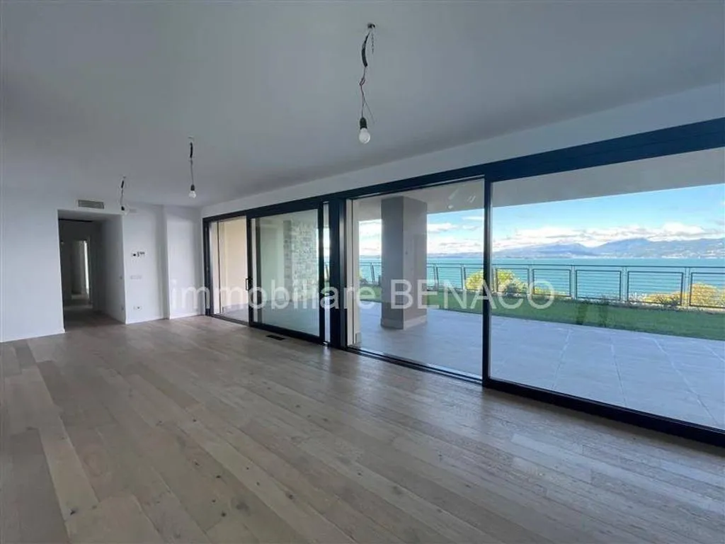 Séjour - Luxury Apartment with Pool in Torri del Benaco