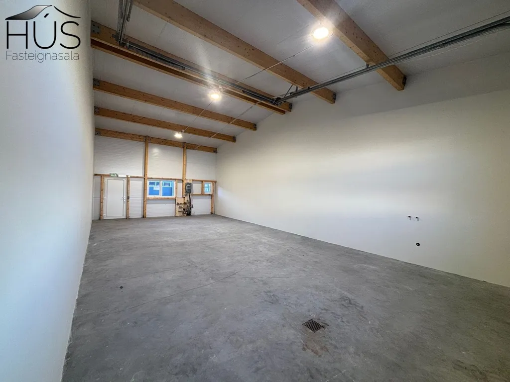 Toad - New Industrial Warehouse in Selfoss