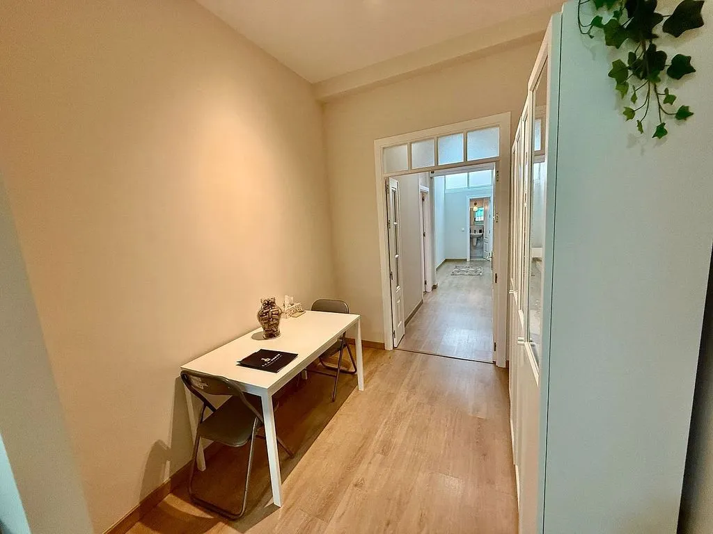 Bureau - Reform Apartment with Air Conditioning in Nervión