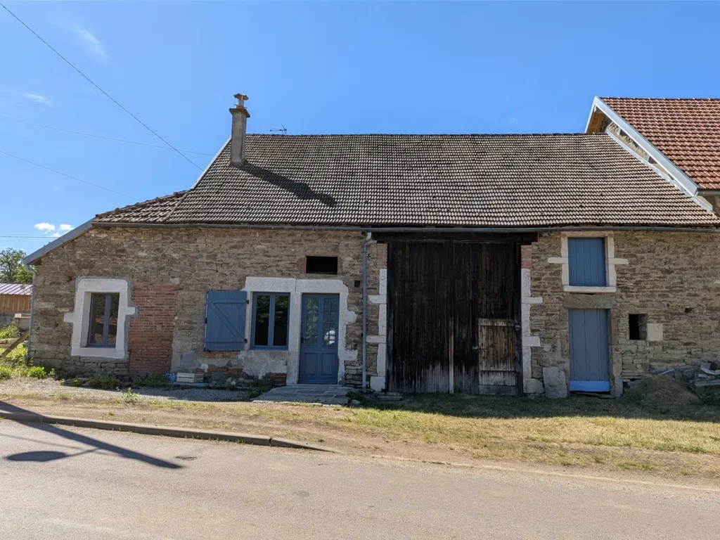 Välivaade - Stone House with Extension Potential in Thoisy-la-Berchère