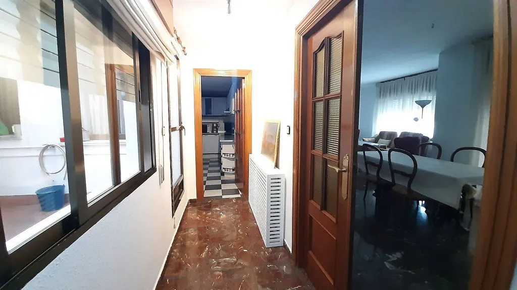 Entrée - Student-Friendly Flat with Terrace in Lima Street