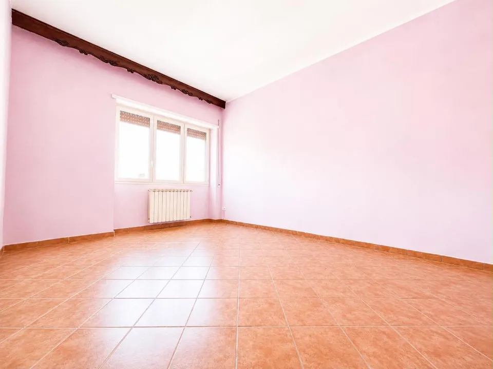 Pièces - Spacious Apartment with Open View in Rome