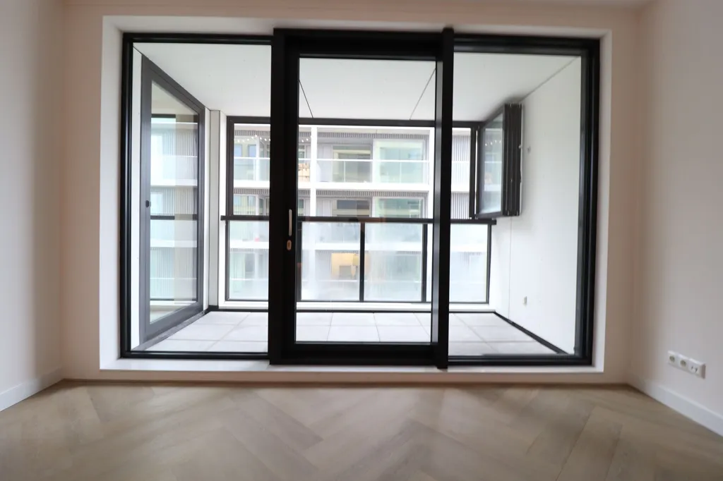 Toad - Newly Built Apartment with Rooftop in Overamstel, Amsterdam