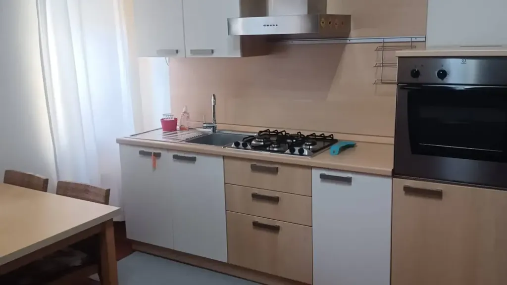 Cuisine - Modernised Studio with Metro Access in Milan