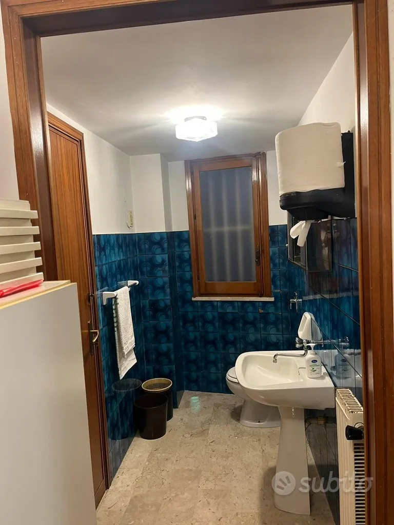 Bathrooms - Rearfitted Medical Studio in Via Mazzini
