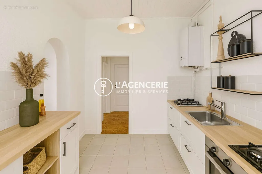 Cucina - Compact House with Balcony in Arcachon