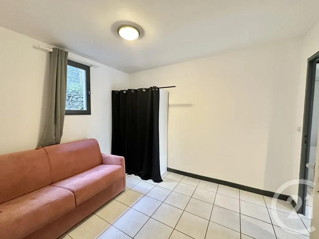 Elutuba - Renovated 2-Bed Flat with Balcony in Lunel
