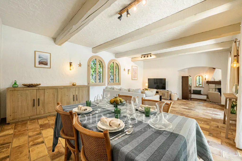 Söögituba - Provençal Mas with Pool in Private Domain
