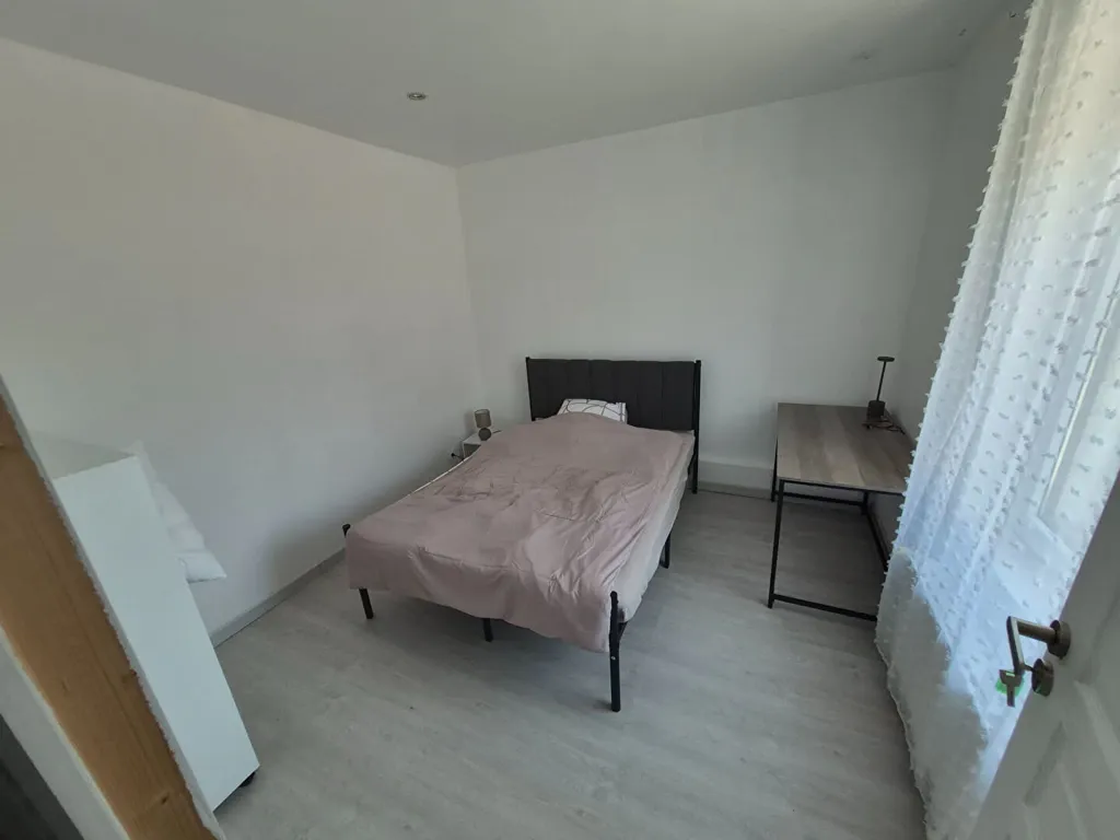 Chambres - Chambre en Colocation à Trith-Saint-Léger