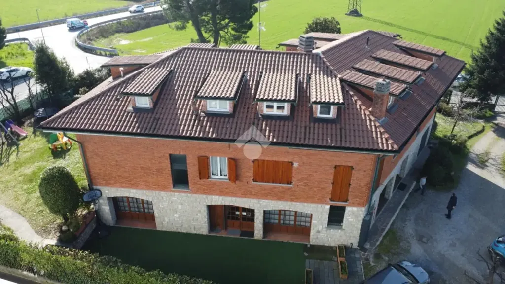 Vue aérienne - First-Floor Apartment with Private Porch in Mozzo