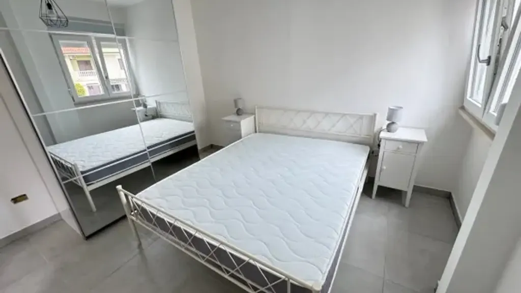 Chambres - Rearranged Apartment with Balcony in Scalea