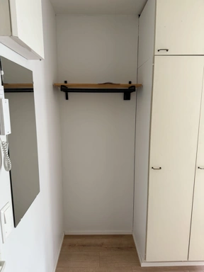 Toad - Modern Studio with Balcony in Lahti