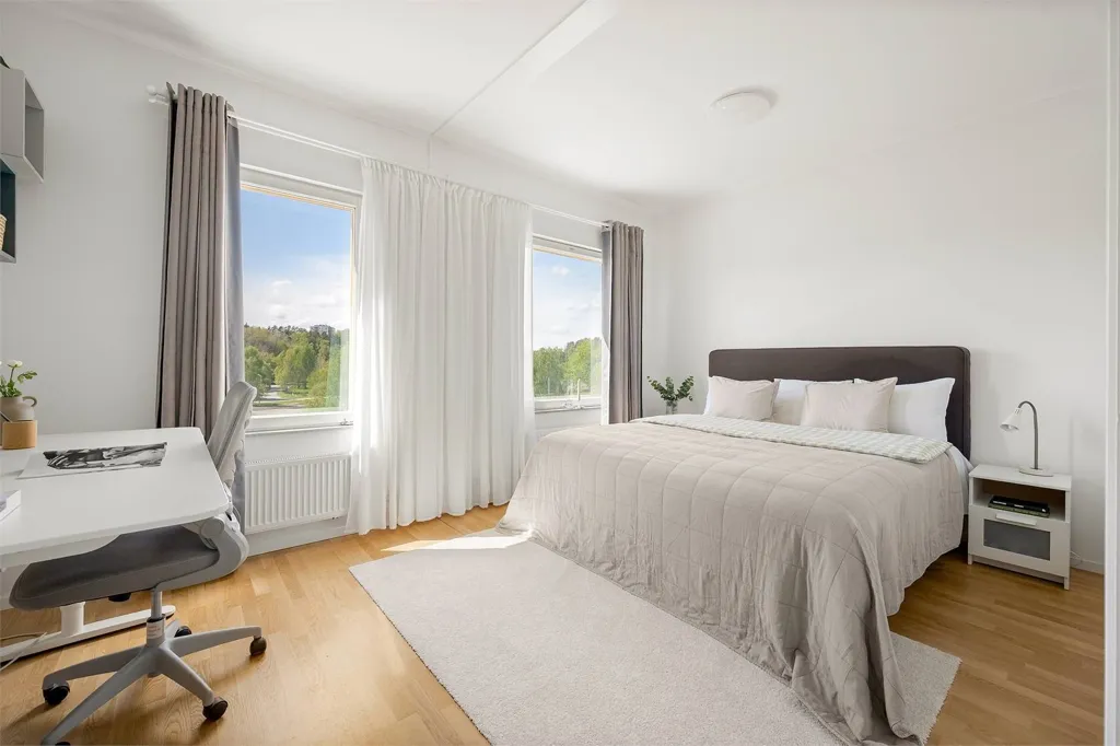 Magamistoad - Modern Apartment with Large Balcony in Vällingby