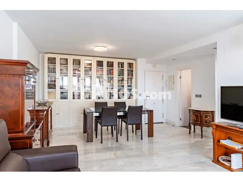 Salle à manger - Modern Apartment with Balcony in Almería