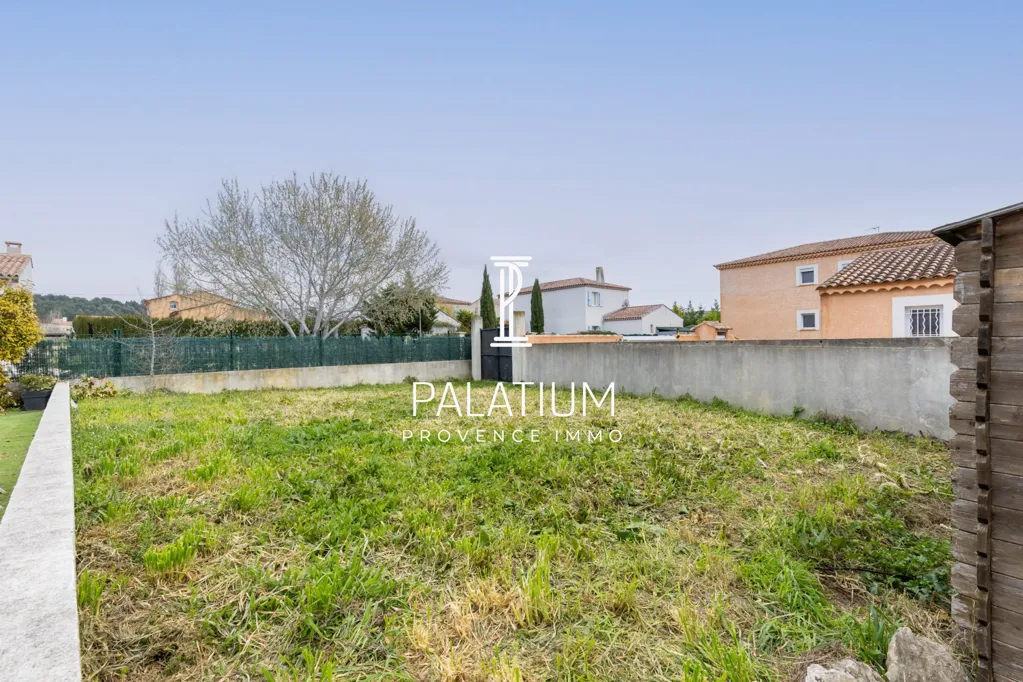 Aed - Traditional Villa with Pool in Marignane