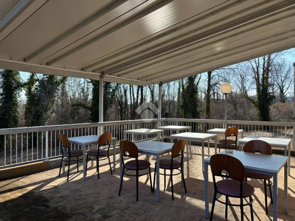 Terrasse - Commercial Complex with Restaurant in Artegna