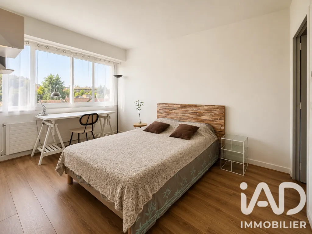 Chambres - Appartement 3 Pièces avec Balcon à Garches