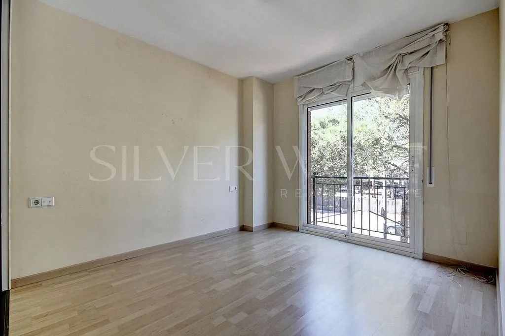 Pièces - Terraced House with Pool in Gavà Mar