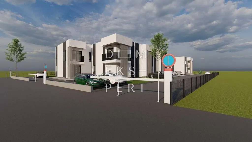 Two-Storey Apartment with Garden in Rugvica