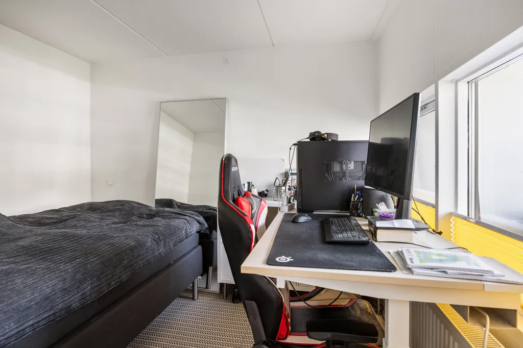 Bureau - Apartment with Terrace in Smørumnedre