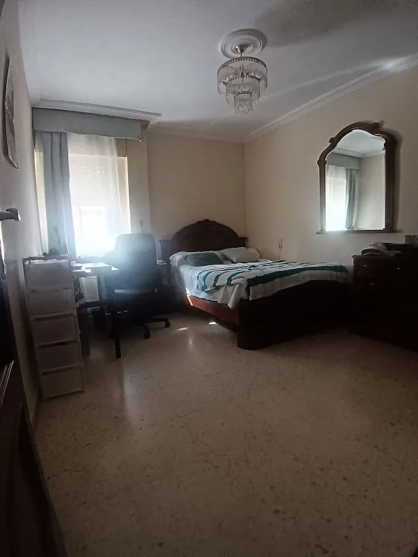 Magamistoad - Furnished Flat with Balcony in Triana East