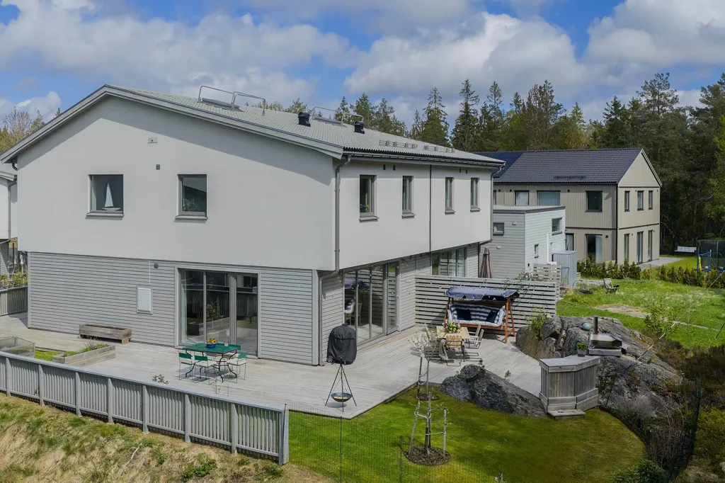 Välivaade - Terraced House with Garden in Högmora